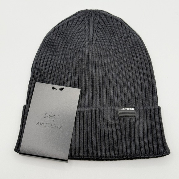 ARC'TERYX Skaha Toque Lightweight Beanie Black NWT Coolmax - Picture 1 of 6